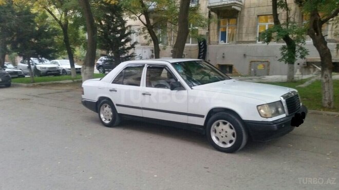 Mercedes E 200 1987, 350,000 km - 2.0 l - Bakı