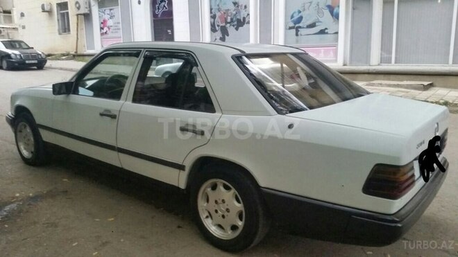 Mercedes E 200 1987, 350,000 km - 2.0 l - Bakı