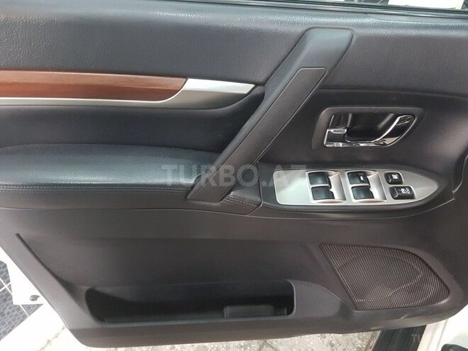 Mitsubishi Pajero 2008, 120,000 km - 0.3 l - Bakı