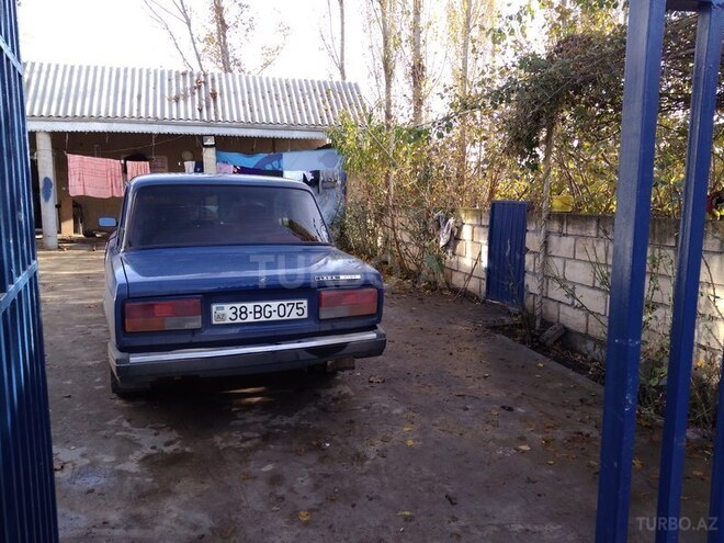 LADA (VAZ) 2107 2006, 90,000 km - 1.6 l - Qusar
