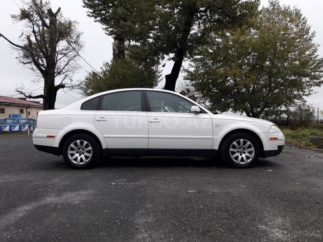 Volkswagen Passat 2003, 157,000 km - 1.8 l - Qəbələ