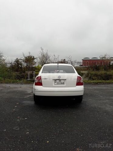 Volkswagen Passat 2003, 157,000 km - 1.8 l - Qəbələ
