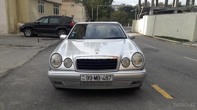 Mercedes E 240 1998, 398,000 km - 2.4 л - Bakı