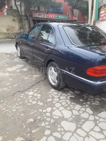 Mercedes E 240 1998, 320,000 km - 2.4 l - Bakı