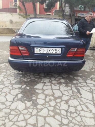 Mercedes E 240 1998, 320,000 km - 2.4 l - Bakı