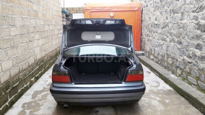 BMW 320 1994, 260 km - 0.2 l - Şəki