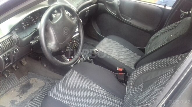 Opel Astra 1997, 210,000 km - 1.6 l - Bakı