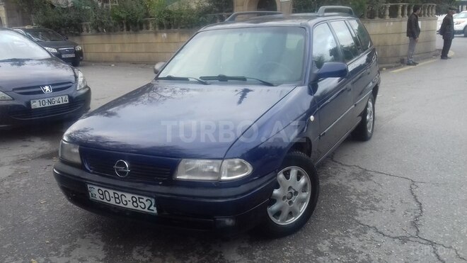 Opel Astra 1997, 210,000 km - 1.6 l - Bakı