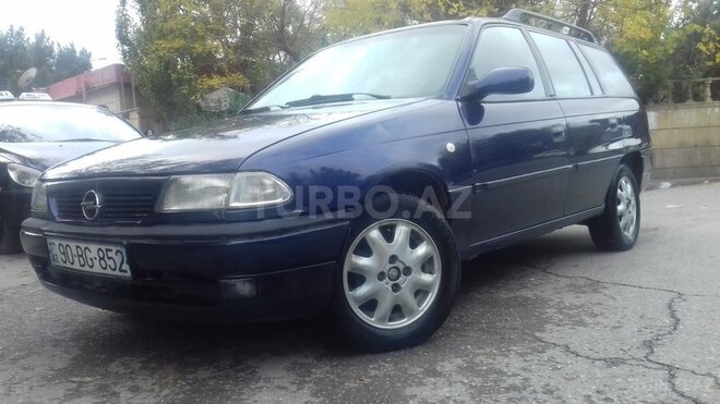 Opel Astra 1997, 210,000 km - 1.6 l - Bakı