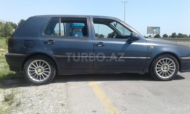 Volkswagen Golf 1993, 279,880 km - 2.0 l - Bakı