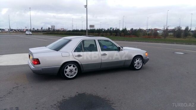 Mercedes E 250 1992, 250,000 km - 2.5 л - Bakı