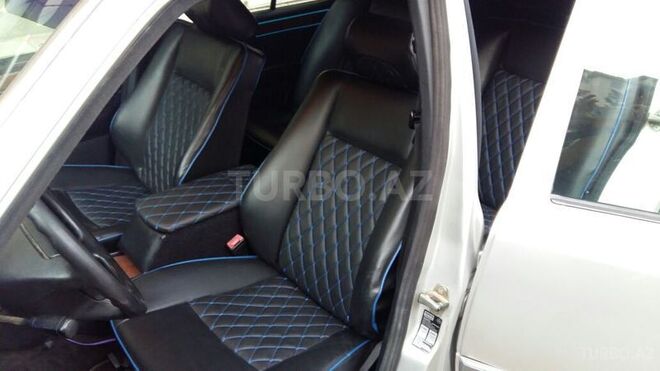 Mercedes E 250 1992, 250,000 km - 2.5 л - Bakı