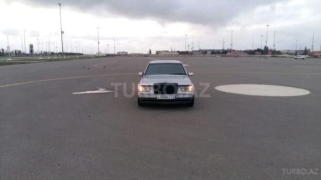 Mercedes E 250 1992, 250,000 km - 2.5 л - Bakı