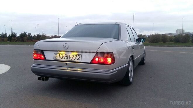 Mercedes E 250 1992, 250,000 km - 2.5 л - Bakı