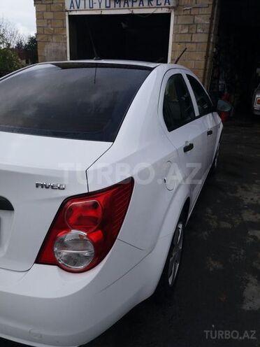 Chevrolet Aveo 2011, 115,000 km - 1.4 l - Qax
