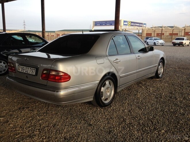 Mercedes E 200 2000, 205,560 km - 2.0 l - Gəncə