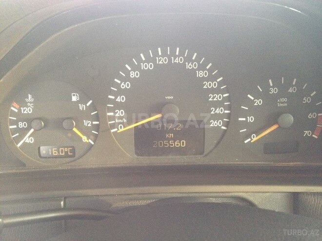 Mercedes E 200 2000, 205,560 km - 2.0 l - Gəncə