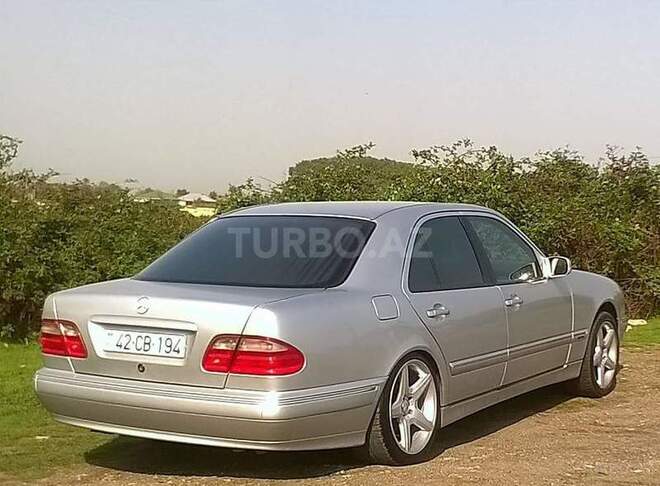 Mercedes E 200 2001, 198,000 km - 2.0 л - Lənkəran