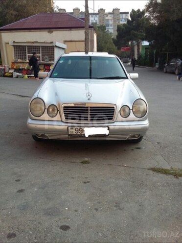 Mercedes E 230 1998, 183,000 km - 2.3 l - Qazax