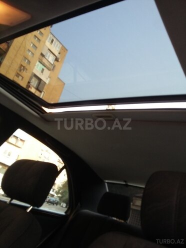 Mercedes E 230 1998, 183,000 km - 2.3 l - Qazax