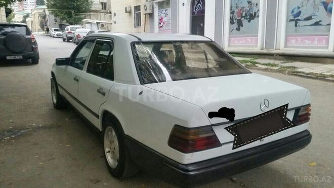 Mercedes E 200 1987, 350,000 km - 2.0 l - Bakı