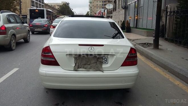 Mercedes E 240 2003, 185,000 km - 2.4 л - Bakı