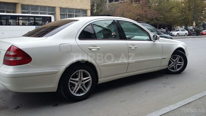 Mercedes E 240 2003, 185,000 km - 2.4 л - Bakı