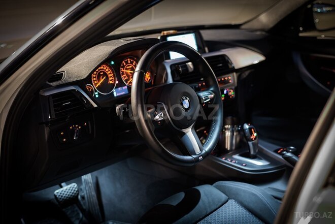BMW 318 2013, 143,000 km - 2.0 l - Bakı