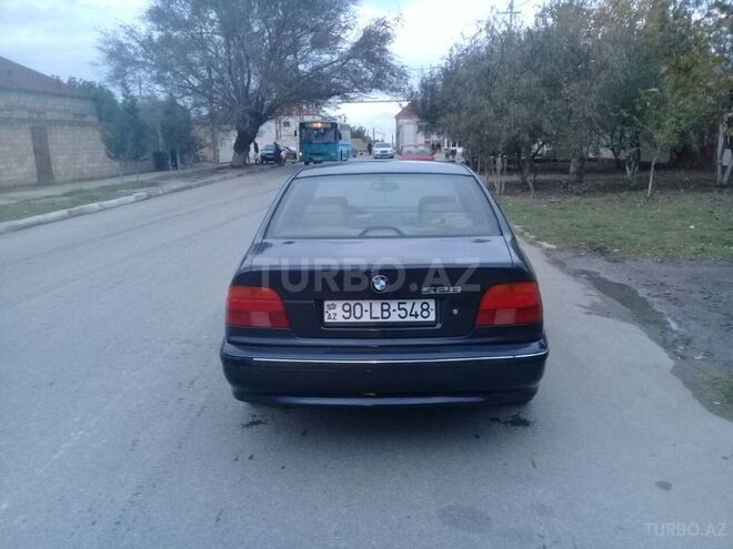BMW 523 1997, 235,000 km - 2.5 l - Sumqayıt