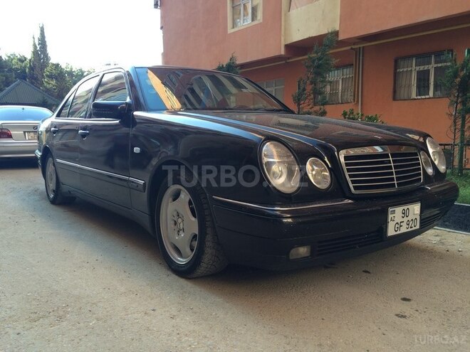 Mercedes E 320 1997, 320,000 km - 3.2 l - Bakı