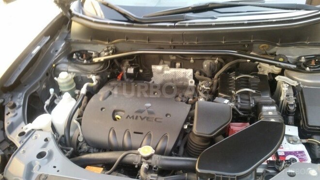 Mitsubishi Outlander 2010, 70,000 km - 0.2 л - Bakı