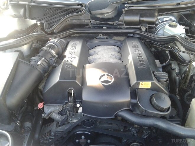 Mercedes E 240 2000, 216,300 km - 2.4 l - Bakı