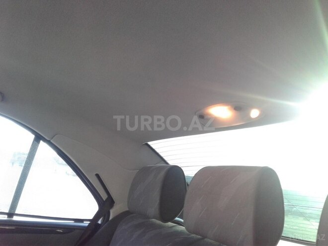 Mercedes E 240 2000, 216,300 km - 2.4 l - Bakı