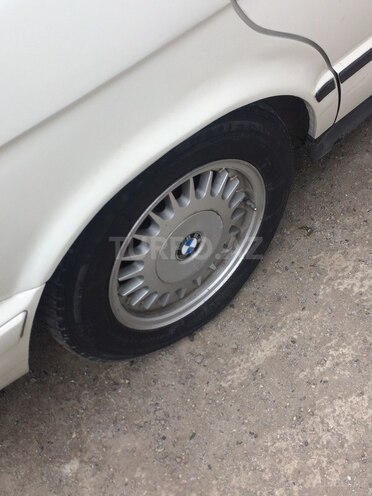 BMW 520 1990, 430,000 km - 2.0 l - Bakı