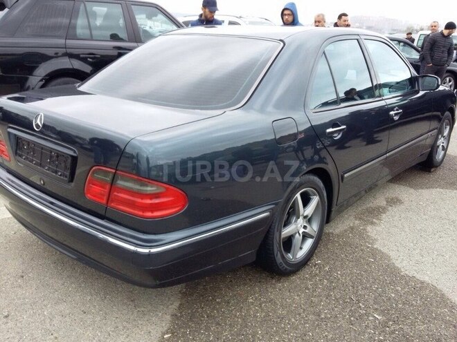 Mercedes E 200 2002, 265,000 km - 2.0 l - Bakı