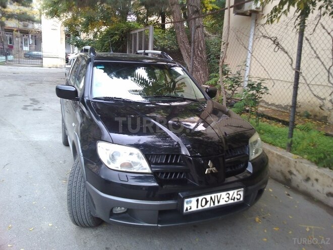 Mitsubishi Outlander 2005, 128,000 km - 2.4 л - Bakı