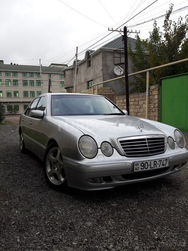 Mercedes E 240 1999, 265,000 km - 2.4 l - Bakı