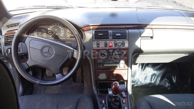 Mercedes E 200 1997, 275,554 km - 2.0 l - Ağstafa