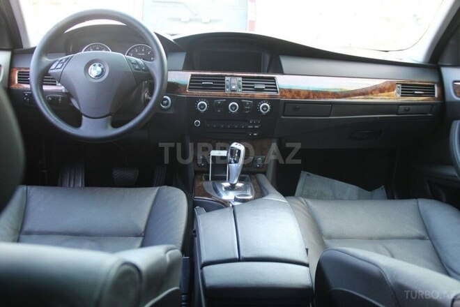 BMW 528 2008, 102,000 km - 3.0 l - Bakı