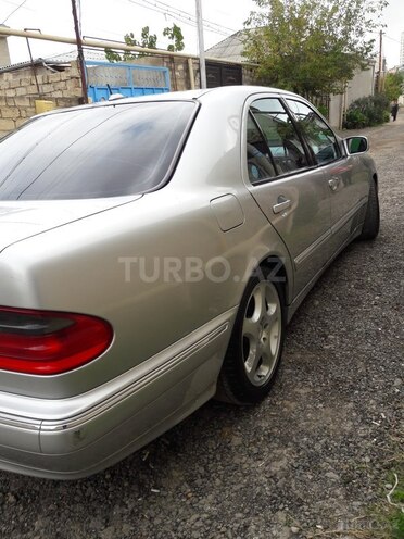 Mercedes E 240 1999, 265,000 km - 2.4 l - Bakı