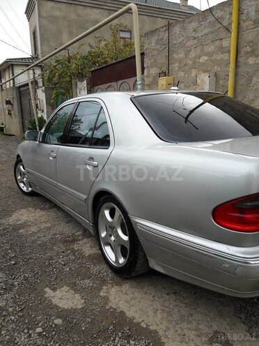 Mercedes E 240 1999, 265,000 km - 2.4 l - Bakı