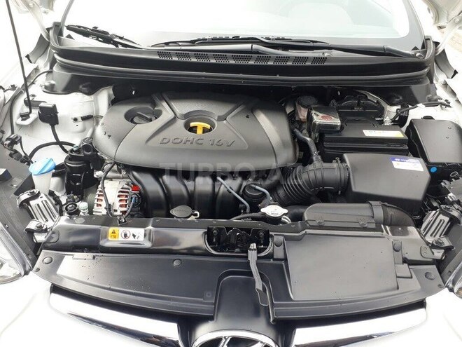 Hyundai Elantra 2014, 18,000 km - 1.8 l - Bakı
