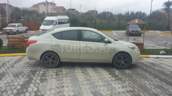 Nissan Sunny 2013, 108,000 km - 1.6 л - Bakı