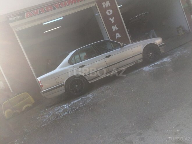 BMW 528 1993, 250,000 km - 2.5 l - Bakı