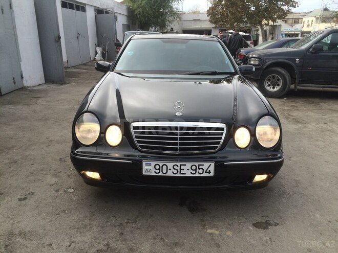 Mercedes E 220 2001, 287,000 km - 2.2 l - Bakı