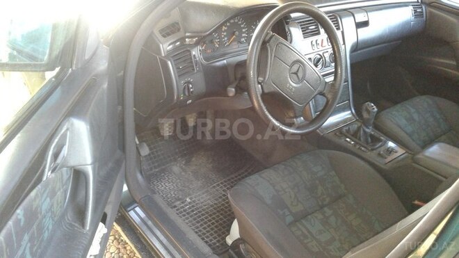 Mercedes E 220 1998, 25,364 km - 2.2 l - İmişli