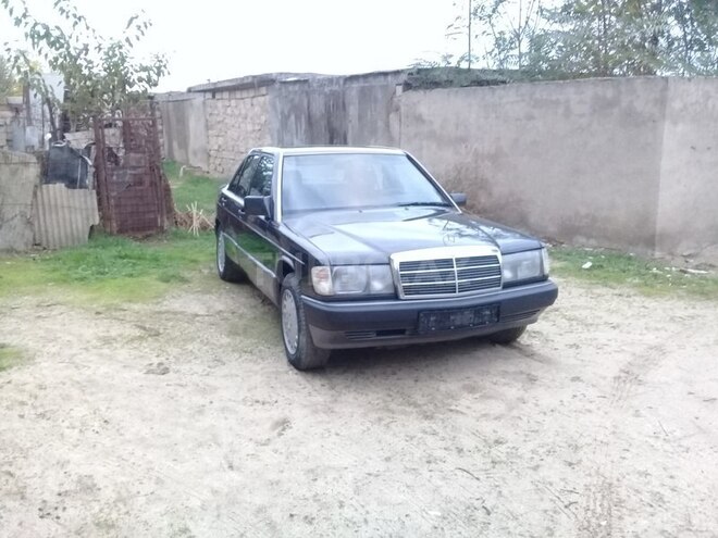 Mercedes 190 1991, 320,000 km - 2.0 l - Sumqayıt