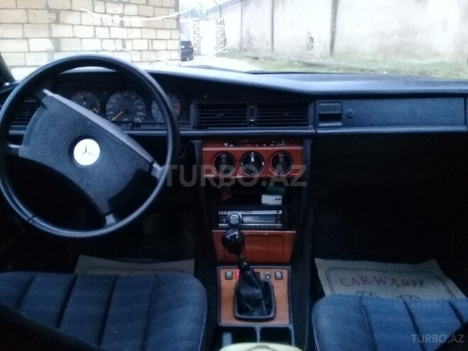 Mercedes 190 1991, 320,000 km - 2.0 l - Sumqayıt