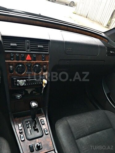 Mercedes C 280 1997, 260,178 km - 2.8 л - Bakı