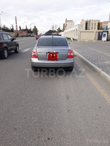 Volkswagen Passat 2003, 17,000 km - 1.8 l - Bakı